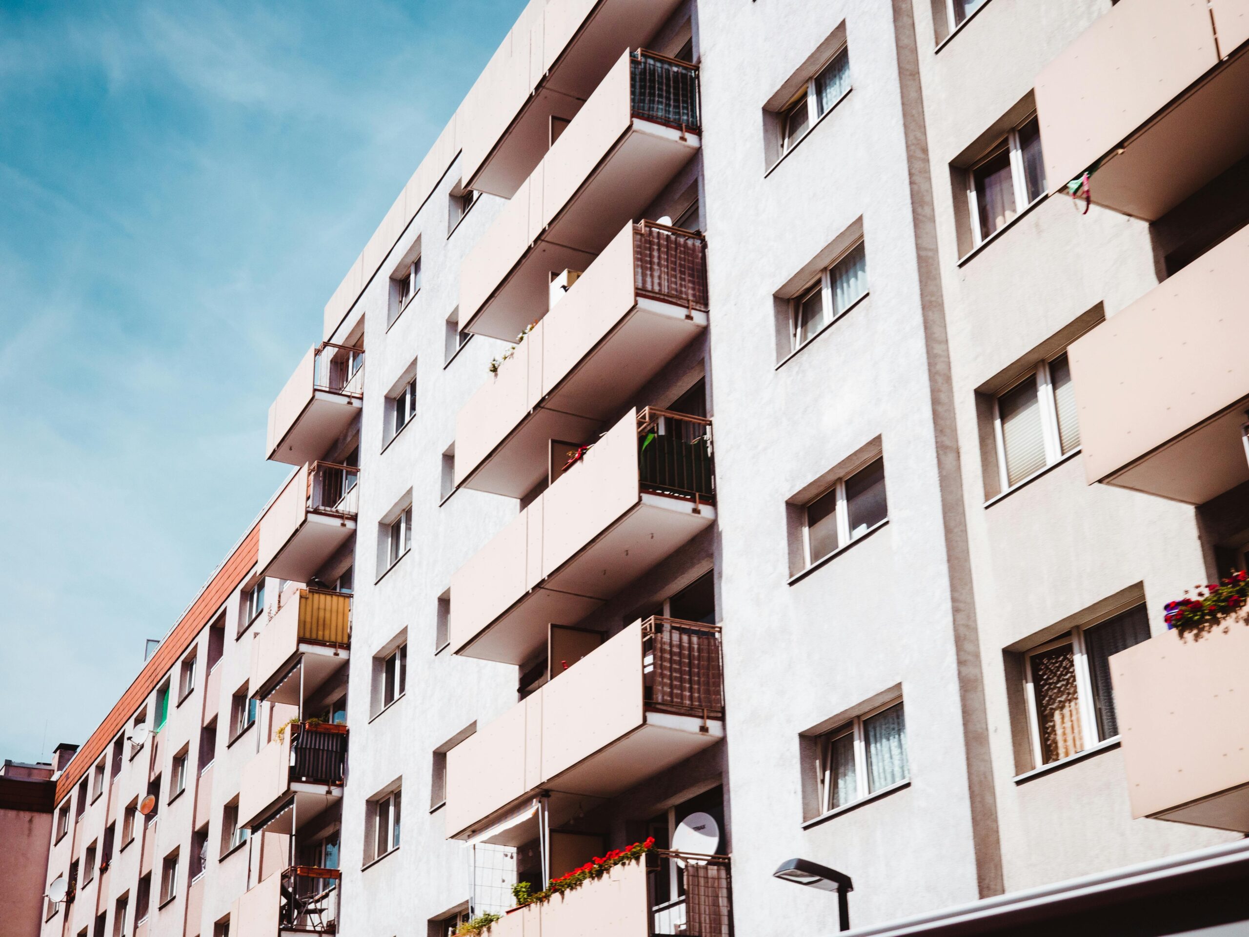 Smart Vara Contemporary apartment building with balconies in an urban setting, Frankfurt am Main.